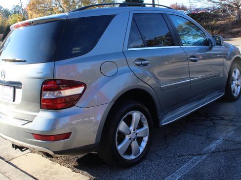 Used 2011 Mercedes-Benz ML 350 2WD image 9