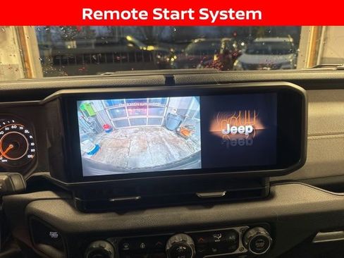 Used 2024 Jeep Wrangler Sport S image 16