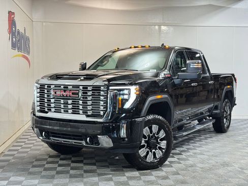 New 2025 GMC Sierra 2500 Denali w/ Denali Reserve Package image 2