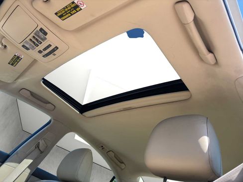 Used 2011 Lexus ES 350 FWD image 19