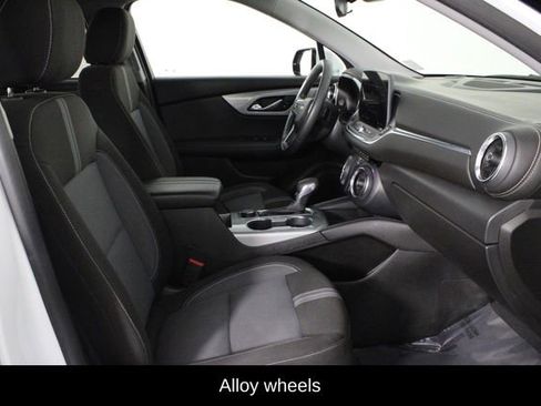 Used 2023 Chevrolet Blazer LT image 14