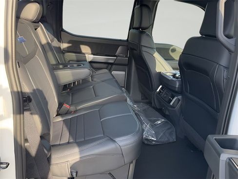 New 2025 Ford F150 Platinum w/ FX4 Off-Road Package image 32