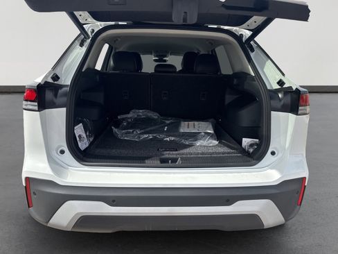 New 2026 Volkswagen Tiguan SE image 7