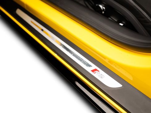 Used 2021 Audi R8 V10 w/ Premium Package image 62