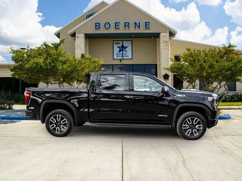 Used 2025 GMC Sierra 1500 AT4 w/ AT4 Premium Package image 6