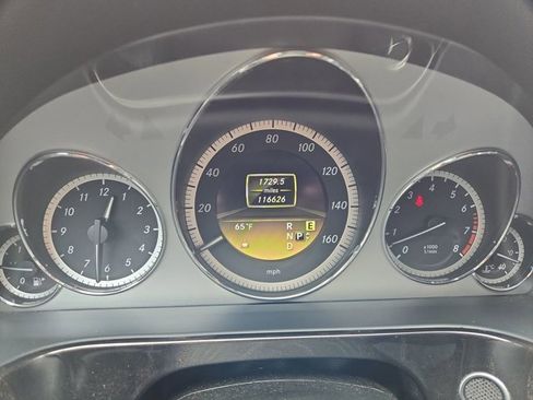 Used 2012 Mercedes-Benz E 350 4MATIC Sedan image 32