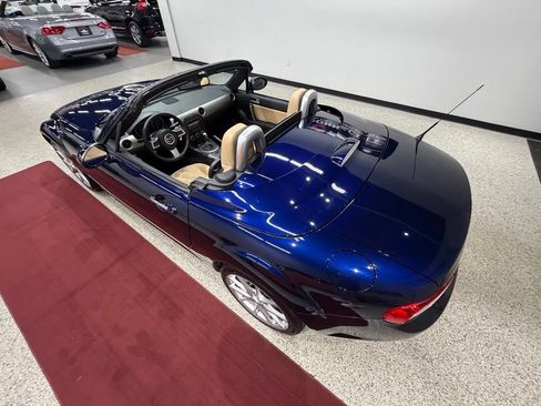 Used 2011 MAZDA MX-5 Miata Grand Touring RWD image 24
