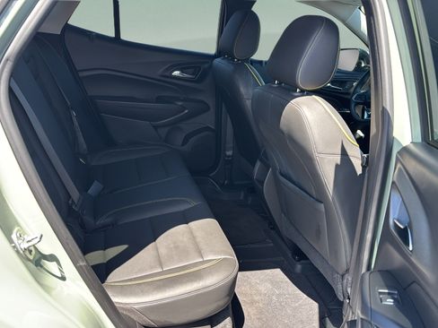 Used 2024 Chevrolet Trax ACTIV w/ Sunroof Package FWD image 21