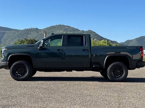 New 2026 Chevrolet Silverado 2500 ZR2 w/ ZR2 Bison Edition AWD/4WD image 7