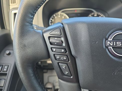 Used 2025 Nissan Frontier SV w/ SV Convenience Package image 20