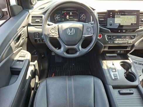 Certified 2023 Honda Passport TrailSport image 11