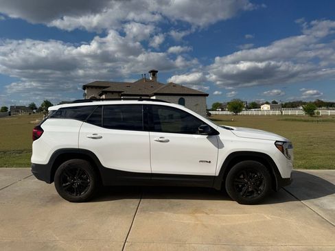 Used 2024 GMC Terrain AT4 image 6