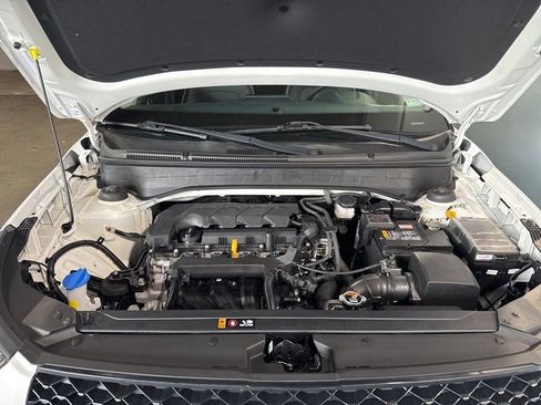 Used 2024 Hyundai Venue Limited FWD image 44