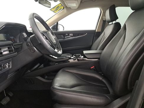 Certified 2022 Lincoln Nautilus FWD w/ Premium Package image 16