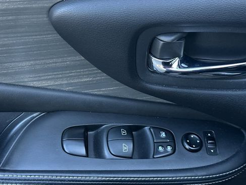 Used 2015 Nissan Murano S w/ Navigation Package image 13