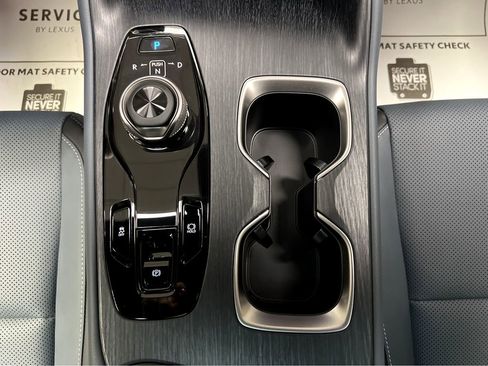 New 2026 Lexus RZ 450e AWD image 31