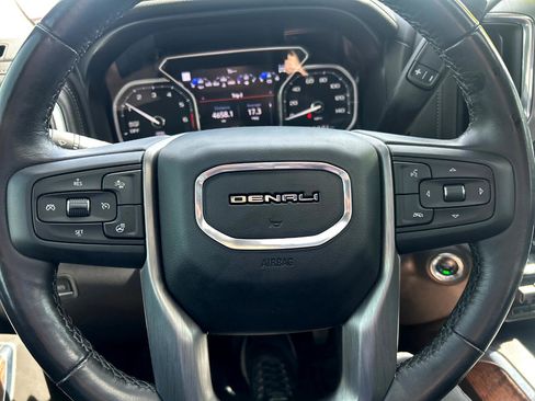 Used 2021 GMC Sierra 1500 Denali w/ Denali Ultimate Package image 12