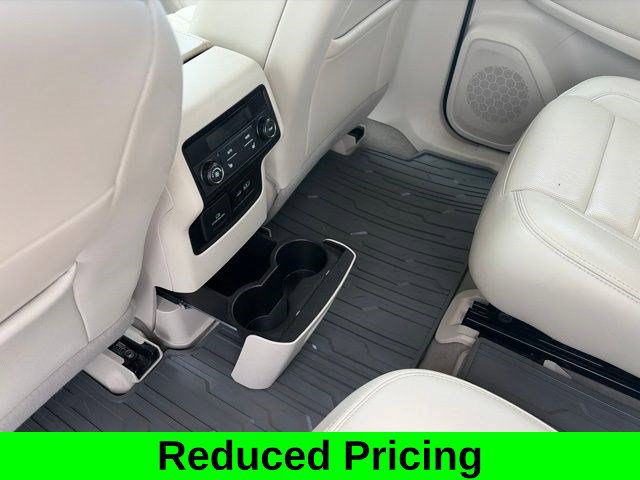 Used 2021 GMC Acadia Denali w/ Trailering Package AWD/4WD image 34