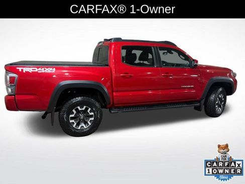 Used 2022 Toyota Tacoma TRD Off-Road w/ Technology Package image 3