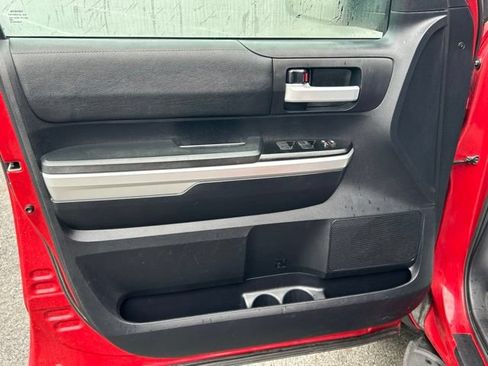 Used 2016 Toyota Tundra SR5 AWD/4WD image 24