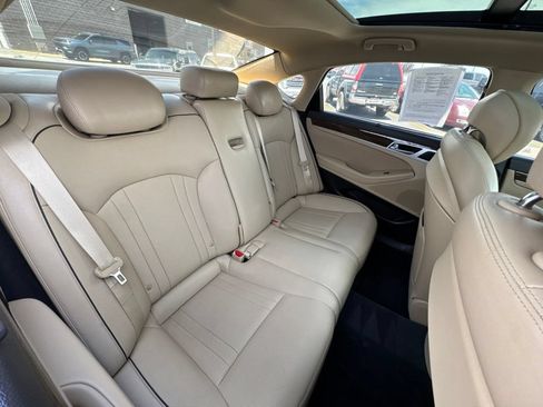 Used 2015 Hyundai Genesis 3.8 w/ Option Group 03 RWD image 32