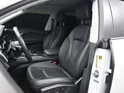 Used 2022 Audi Q8 Premium AWD/4WD image 5