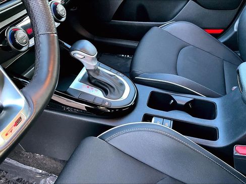 Used 2024 Kia Forte GT-Line FWD image 18