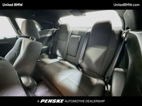 Used 2018 Dodge Challenger SXT RWD image 11
