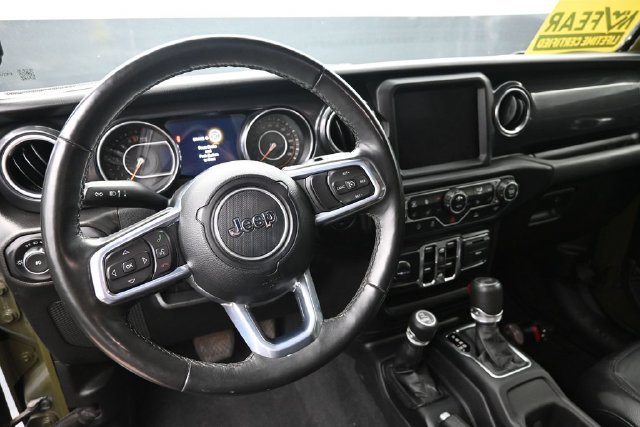 Used 2023 Jeep Wrangler Unlimited Sahara AWD/4WD image 20