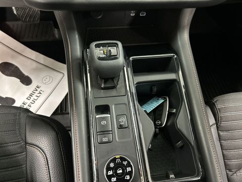 Used 2024 Nissan Pathfinder Rock Creek image 17