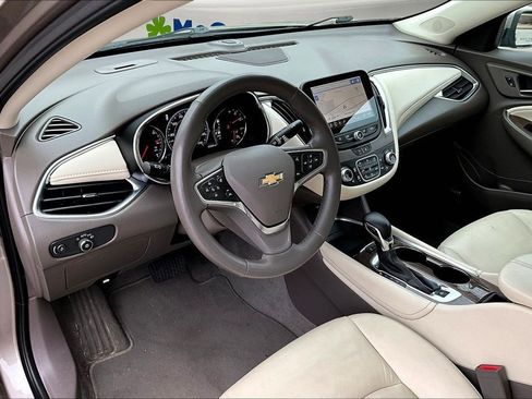 Used 2024 Chevrolet Malibu LT FWD image 16