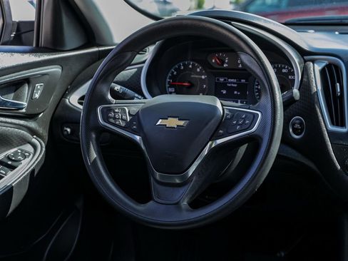 Used 2024 Chevrolet Malibu LT image 24
