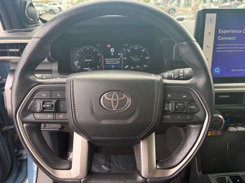 Used 2025 Toyota 4Runner TRD Off-Road Premium w/ Tow Technology Package AWD/4WD image 12