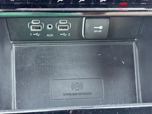 Used 2025 Jeep Grand Cherokee Limited w/ Luxury Tech Group II AWD/4WD image 39