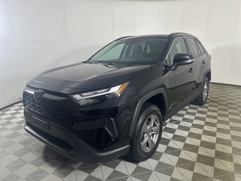 Used 2025 Toyota RAV4 XLE w/ Convenience Package AWD/4WD image 3