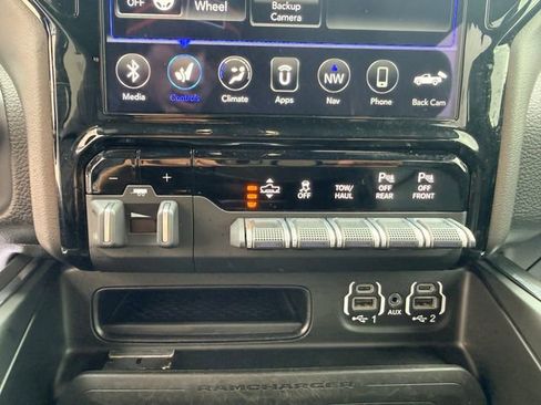 Used 2021 RAM 1500 Laramie image 32