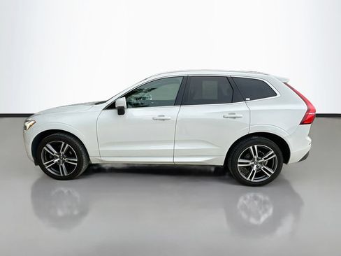 Used 2021 Volvo XC60 T5 Momentum w/ Protection Package Premier FWD image 8