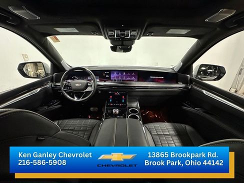 Used 2025 Cadillac Escalade V image 24