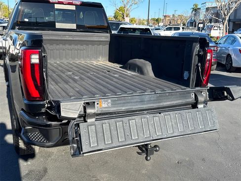 Used 2024 GMC Sierra 3500 Denali Ultimate image 14