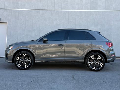 Used 2023 Audi Q3 2.0T Premium Plus w/ Premium Plus Package image 2