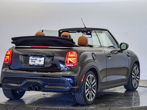 Certified 2023 MINI Cooper S w/ Signature Upholstery Package image 33