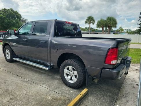 Used 2018 RAM 1500 Express RWD image 3