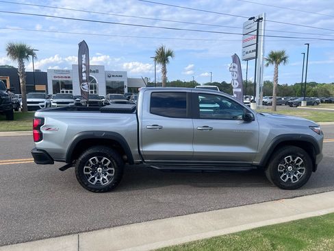 Used 2024 Chevrolet Colorado Z71 w/ Z71 Convenience Package 2 image 6