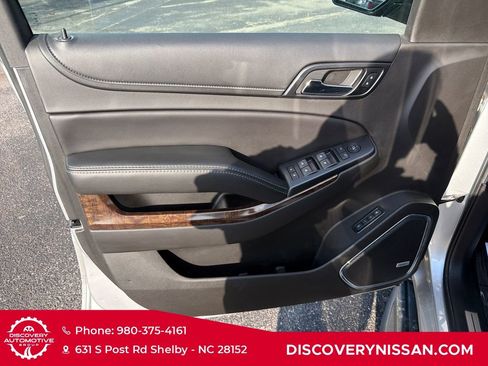 Used 2017 Chevrolet Suburban LT AWD/4WD image 10
