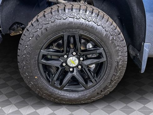 Used 2020 Chevrolet Silverado 1500 Custom Trail Boss w/ Custom Convenience Package image 27