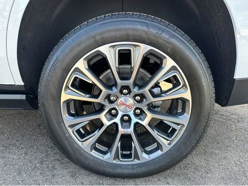 New 2026 GMC Yukon Denali w/ Sun & Power Step Package image 17