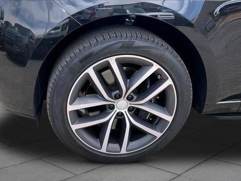 Certified 2024 Land Rover Range Rover SE AWD/4WD image 9