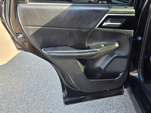 Used 2022 Mitsubishi Outlander SE image 20