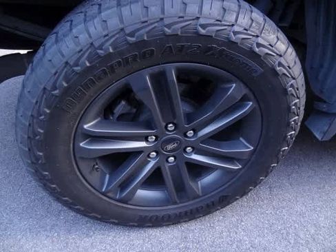 Used 2021 Ford F150 Lariat w/ Equipment Group 502A High image 11