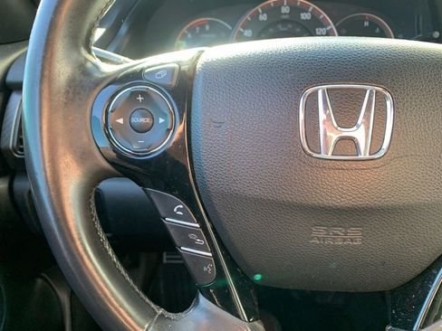 Used 2016 Honda Accord Sport image 7